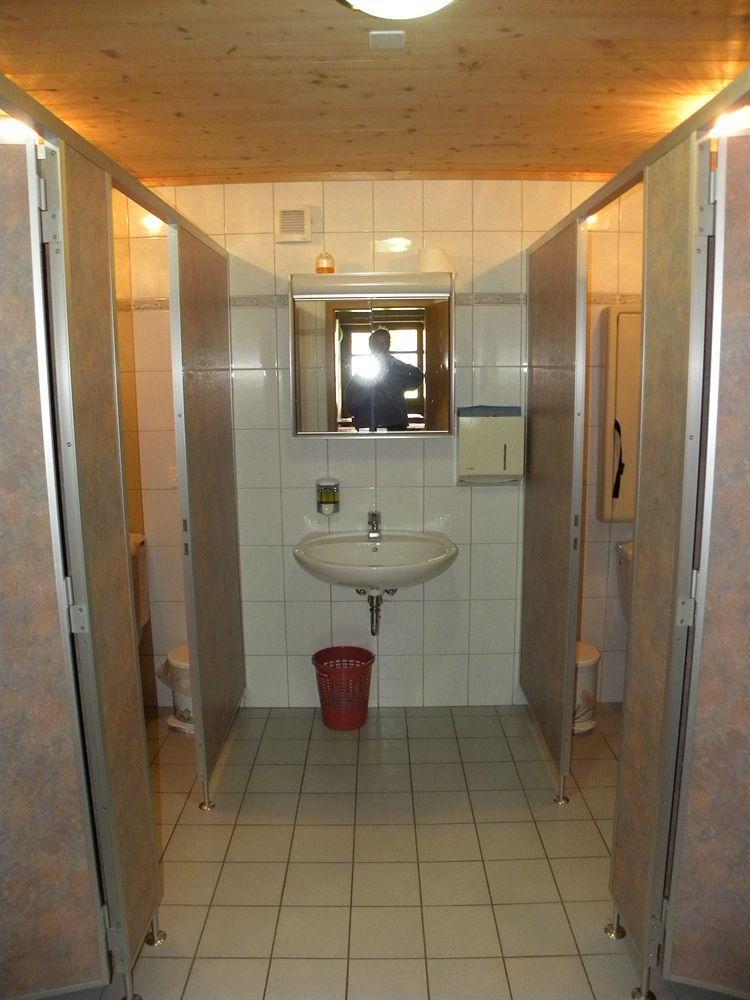 Hotel Restaurant Walliser Sonne Reckingen Exteriör bild